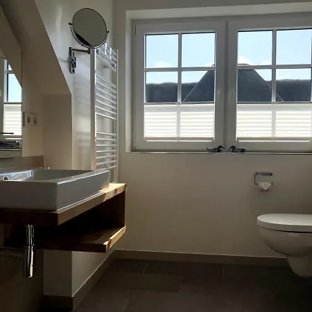 Oldsens - Wohnen Zwischen Wind Und Weite *