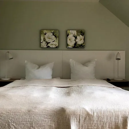 Oldsens - Wohnen Zwischen Wind Und Weite